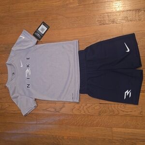 NIKE BRAND BOYS 2 PIECE GRAY AND BLUE SIGNATURE SHORT SET SIZE 4T 3-4 YEAR OLD